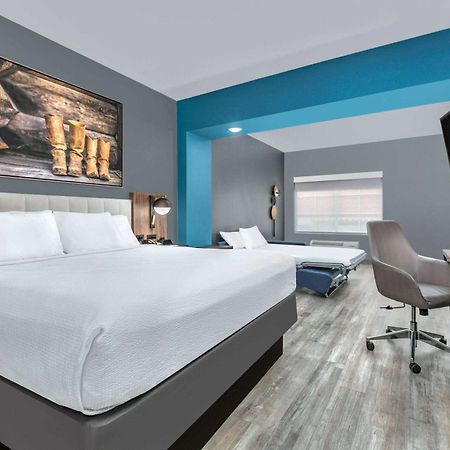 Hotel La Quinta By Wyndham Decatur Esterno foto