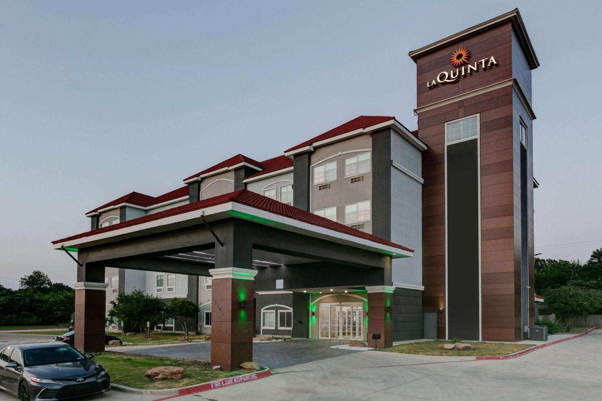 Hotel La Quinta By Wyndham Decatur Esterno foto